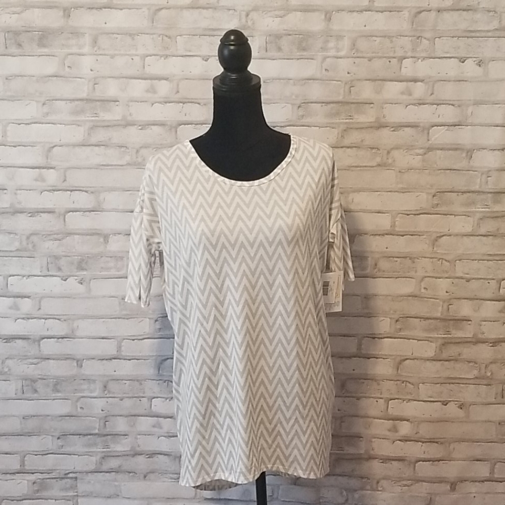 NWT LuLaRoe Gray and White Chevron Irma
